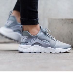 Used Gray Nike Huarache Ultra FIRM PRICE